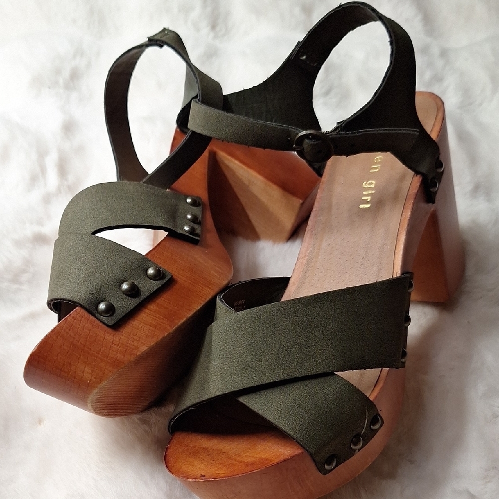 Madden Girl Green and Brown Platform Sandals